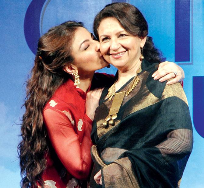 Sharmila Tagore and Soha Ali Khan: Having won the Padma Bhushan, two National Film Awards and two Filmfare Awards, among other honours, Sharmila Tagore is one of the most respected personalities in the film fraternity. Married to Mansoor Ali Khan Pataudi in 1969, Sharmila has three children - Saif, Saba and Soha. She has worked with her daughter, Soha Ali Khan, who is known for films like Rang De Basanti, 99, Tum Mile and Sangeeta Datta's Life Goes On, while Saba is a jewellery designer and prefers to stay away from the limelight.
