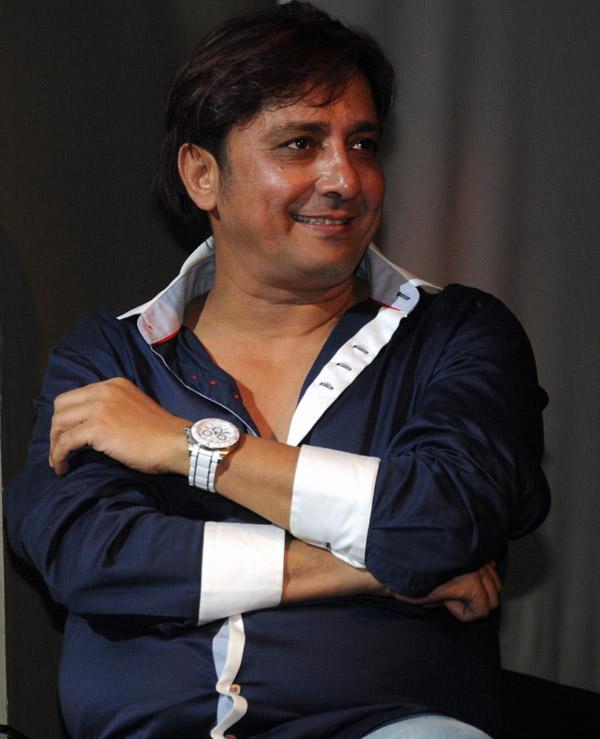 Sukhwinder Singh: Popular playback singer Sukhwinder Singh who sang Jai Ho that won an Academy Award for Best Original Song and a Grammy Award for Best Song Written for a Motion Picture, Television or Other Visual Media, acted in a Punjabi film Kuchh Kariye and played the lead role. He was last seen in Kill Dil, starring Ranveer Singh, Govinda and Ali Zafar.