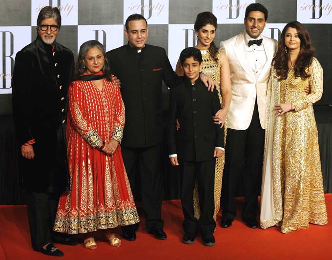 Amitabh Bachchan's daughter Shweta (third from right) is married to industrialist Nikhil Nanda (third from left), who is the son of Ritu Nanda, the daughter of Raj Kapoor and Krishna Raj Kapoor. Pic/Yogen Shah