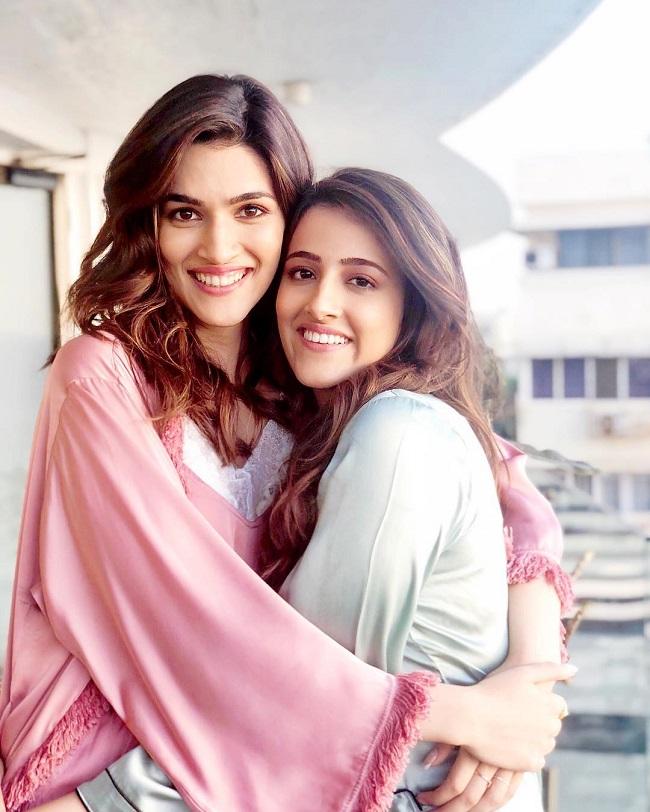 After co-debuting with Tiger Shroff in 2014 with Heropanti, Kriti Sanon, has succeeded in making a name for herself in Bollywood. She was last seen in Panipat. Sources say that her younger sister Nupur Sanon is also keen to follow Kriti's footsteps into filmdom. Sajid Nadiadwala, who launched Kriti with Heropanti is also reportedly slated to do the same with Nupur.
