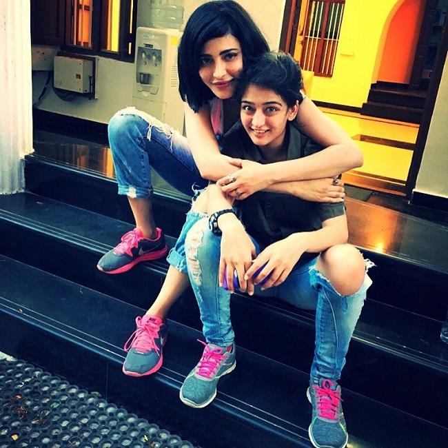Kamal Haasan and Sarika's daughter Shruti Haasan has worked in Tamil, Telugu and Bollywood movies. Her younger sibling Akshara Haasan, made her Bollywood debut in 2015, with Shamitabh, which also starred Dhanush and Amitabh Bachchan. Shruti needs no introduction. She has acted in the Bollywood films Luck (her debut), Rocky Handsome, Welcome Back and Behen Hogi Teri. She is also a trained singer.