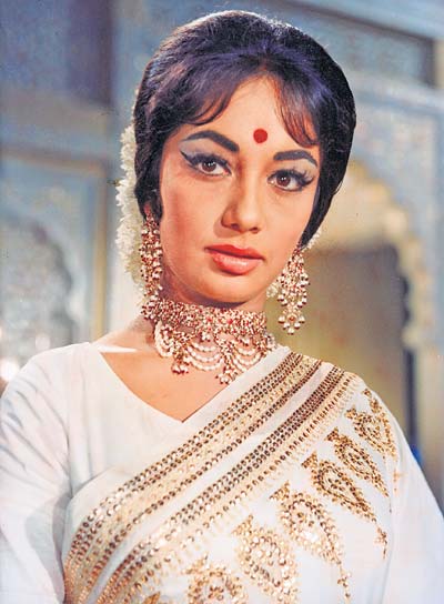 Yesteryear star Sadhana was part of the first-ever Sindhi film Abana. She played the role of the heroine's younger sister and is said to have been paid a token amount of Re 1.