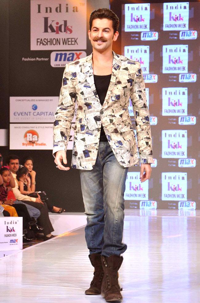 Neil Nitin Mukesh walks the ramp