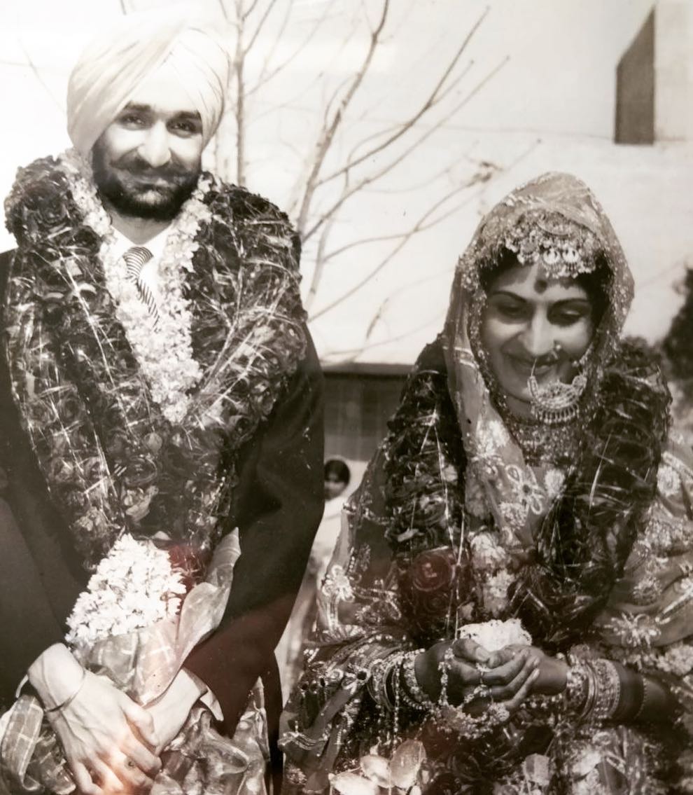 Very few know that Maheep Kapoor was featured in Ila Arun's pop video Nigodi Kaisi Jawani Hai. The video released in 1994.
In picture: Maheep Kapoor shared this snap of her mom and dad on Instagram, as they celebrated their 45th wedding anniversary.