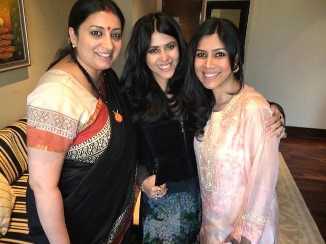 Ekta Kapoor is known to be one of the most friendly producers in the TV industry. She is a complete party person and has a bunch of friends from the industry whom she can count on. Ekta shares a great rapport with Anita Hassanandani, Smriti Irani and Sakshi Tanwar and keeps posting pictures with them