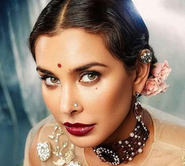 Lisa Ray has even started posting poems under the moniker @protestpoet. She had revealed in an interview with mid-day that she read Dickens and Dostoyevsky before her teens. Herman Hesse and Camus spoke to her teenage existentialist angst.