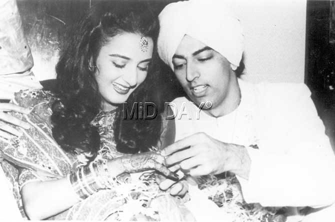 Farha Naaz was married to Dara Singh`s son actor Vindu Dara Singh. In picture: Farah and Vindu during their marriage ceremony. Farha Naaz was married to Dara Singh`s son actor Vindu Dara Singh. In picture: Farah and Vindu during their marriage ceremony.