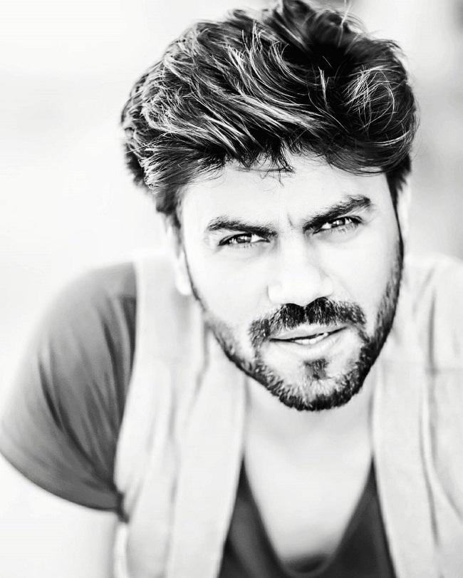 Gaurav Chopra is a huge fan of Bollywood legend Amitabh Bachchan. Incidentally, he used to even get compared to the thespian when he forayed into the entertainment industry due to his height and deep voice.