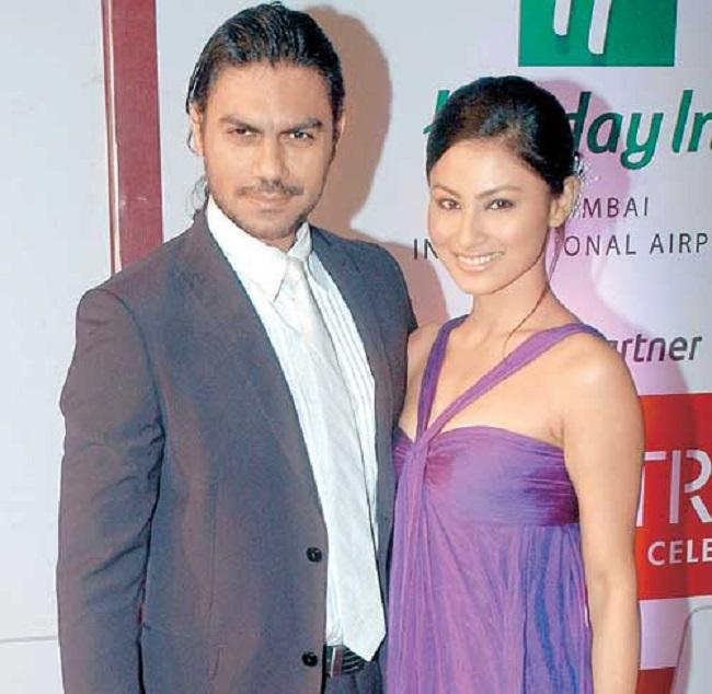 Gaurav Chopra went on to date Naagin actress Mouni Roy after his relationship with Narayani Shastri ended. Though their friends were expecting them to tie the knot, Gaurav and Mouni called it quits in 2012. While there were rumours that Narayani's constant presence in Gaurav's life was the cause behind their split, some even said that verbal spats between the couple took a toll.