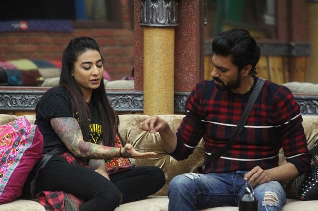 In 2016, Gaurav Chopra was linked with VJ Bani during his stint on the tenth season of the controversial reality show Bigg Boss.