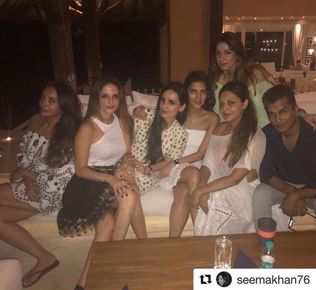 (L-R) Actor-filmmaker Sohail Khan's wife Seema Khan, Sussanne Khan, Anu Dewan, producer Ritesh Sidhwani's wife Dolly Sidhwani, Bhavana Pandey, Gauri Khan and fashion designer Vikram Phadnis pose for pictures during a party hosted by Gauri at her residence.