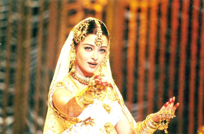 Aishwarya Rai Bachchan won two Filmfare Best Actress awards for her performances in 'Hum Dil De Chuke Sanam' (1999) and 'Devdas' (2002).