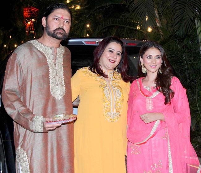 Sameer Arya: He is married to Shrishti, the sister of filmmaker Goldie Behl. While Sameer is a cinematographer, Shrishti is into software production, and also has co-produced movies with Goldie. In picture: Sameer and Shrishti with Aditi Rao Hydari