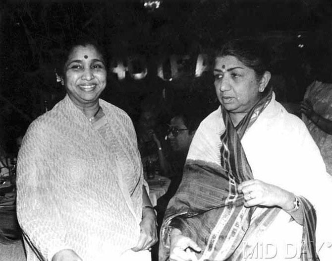 Lata Mangeshkar-Asha Bhosle: Lata Mangeshkar is often referred to as the 'Nightingale of India'. She sang for around seven decades in Hindi cinema, apart from giving her voice to regional movies as well. She played a role in immortalising Mughal-e-Azam (1960) by giving her voice to Pyar Kiya To Darna Kya. The Bharat Ratna recipient has not only sung Hindi songs, but has also recorded songs in regional and foreign languages. Starting her career in 1942 with Marathi songs, Lata first ventured into Hindi movies with the song 'Paa lagoon kar jori' for Vasant Joglekar's movie 'Aap Ki Seva Mein' in 1946. Two years later, composer Ghulam Haider gave Lata her first major break with the song 'Dil mera toda' in 'Majboor' and after that, there was no looking back for the 'Nightingale of India' as she is fondly called. RD Burman once referred to Asha as the Gary Sobers of singing while terming Lata as Don Bradman. Asha Bhosle's career spanned six decades, and she has given her voice to practically every leading lady of each era. Asha's award-winning songs comprise Parde Mein Rehne Do from Shikar (1968), Piya Tu Ab To Aaja from Caravan (1971), Dum Maro Dum from Hare Rama Hare Krishna (1972), Yeh Mera Dil from Don (1978), Dil Cheez Kya Hai from Umrao Jaan (1981) and Mera Kuch Samaan from Ijaazat (1987). Their younger sister, Usha Mangeshkar, too, has recorded Hindi, Marathi, Nepali and Gujarati songs. She came to spotlight after singing devotional songs in Jai Santoshi Maa (1975). And did you know the Burman family and the Mangeshkar family have a connection? Asha Bhosle was the second wife of RD Burman.