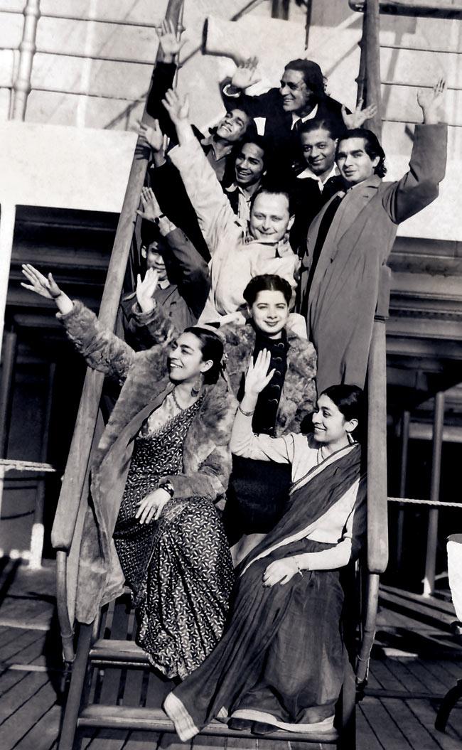 Zohra Sehgal later took to dramatics with the Prithvi Theatre in 1945. She worked with them for 14 years, travelling to various cities, and even joined the Indian People's Theatre Association (IPTA). In pic: On the way to the US, Zohra Sehgal and Uzra seen with Ravi Shankar, Uday Shankar, Simkie and others in February 1937.