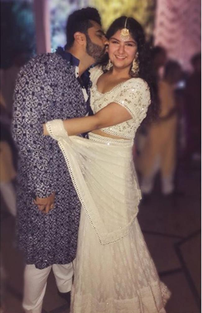Arjun Kapoor with this lovely sister Anshula Kapoor at the sangeet ceremony of Sonam Kapoor and Anand Ahuja.