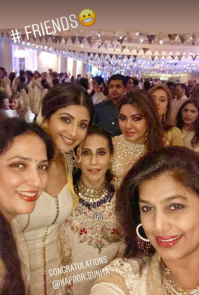 Shilpa Shetty, Kahkashan Patel and friends take a selfie with 'dulhan ki maa' Sunita Kapoor during the sangeet ceremony of Sonam Kapoor and Anand Ahuja.