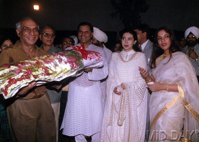 Karisma Kapoor with late filmmaker Yash Chopra and Shabana Azmi