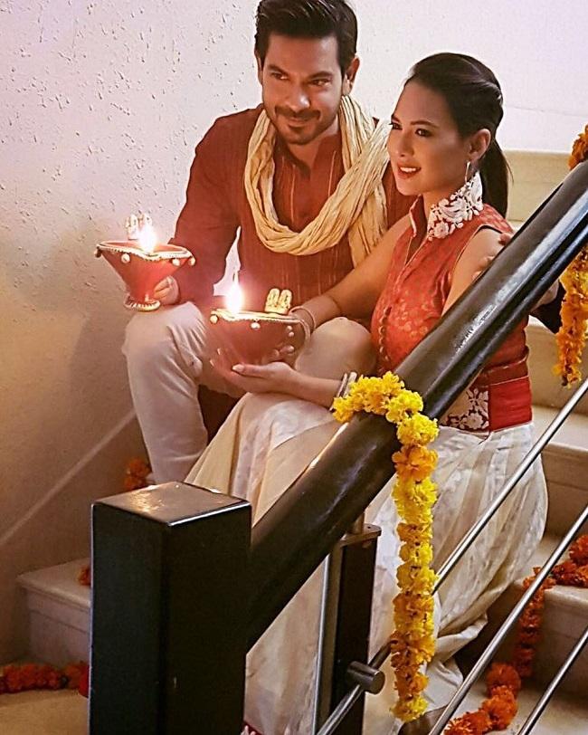 In an Instagram post, Rochelle Rao shared three things she loves about Keith Sequeira. 1. How patient and kind he is with me and the world! 2. His silly sense of humour that can make me laugh at my angriest, smile at my saddest and make me want to kill him when he embarrasses me. 3. He never judges me or other people! It gives me the freedom to be myself 100%