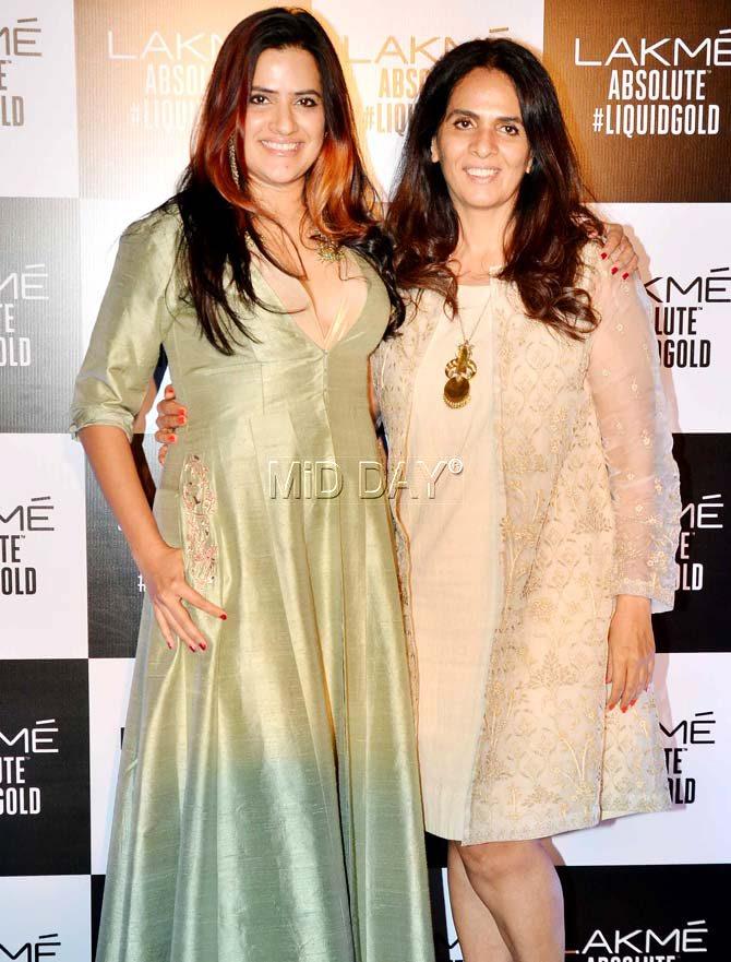 Sona Mohapatra with Anita Dongre
