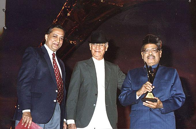 He recorded more than 4000 songs during an illustrious career