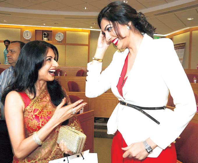 Bhagyashree and Madhoo share a laugh