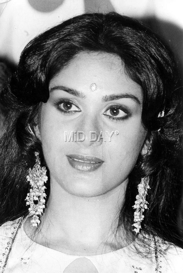 In 1996, Meenakshi Seshadri starred in the film Ghatak opposite Sunny Deol. The film, directed by Rajkumar Santoshi, was a critical and commercial success.