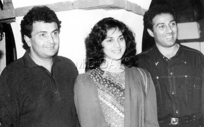 Meenakshi Seshadri with her 'Damini' co-stars Rishi Kapoor and Sunny Deol.
