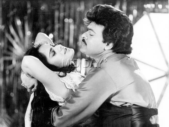 In 1992, Meenakshi Seshadri worked with superstar Chiranjeevi in Telugu film Aapadbandhavudu.