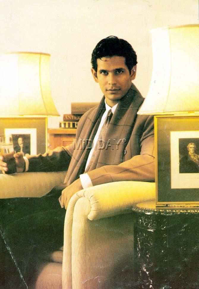 Born in Glasgow, Scotland, Milind Soman and his family later shifted to a place near London, England, during his childhood. But in 1972, Milind Soman moved to India and settled in Mumbai.