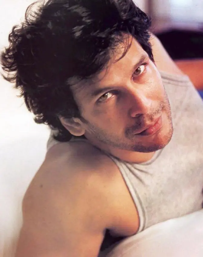 Milind Soman featured in Alisha Chinai's music video 'Made in India' in 1995. After working as a model for some years, Milind Soman took up acting. The actor has played the lead role in the Indian science fiction TV series 'Captain Vyom.' He later decided to shift his focus to films in 2000.