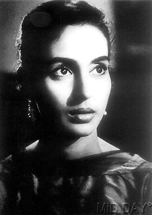 Nutan had three siblings - two sisters and one brother. Eldest of four siblings, Nutan's parents separated after her brother Jaideep was born.
