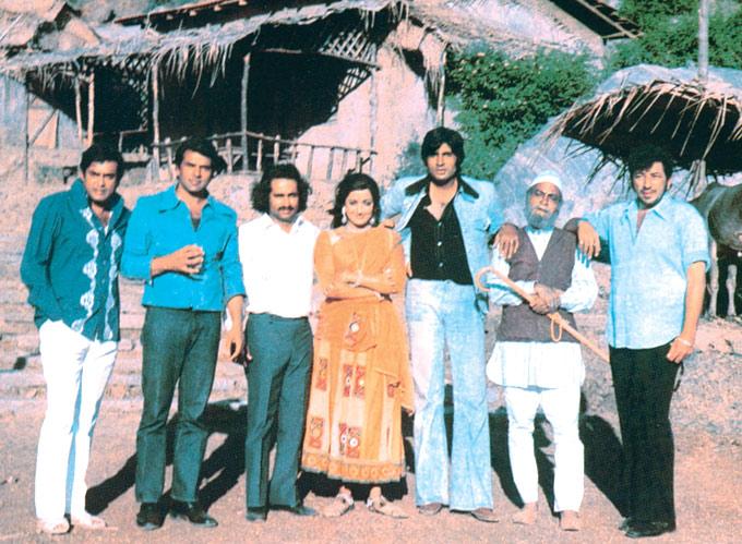 A. K. Hangal: The ultimate character actor, Hangal (second from right) is best remembered as Imaam Saab from 'Sholay'. He mostly played the man of principles, most notably in Namak Haraam, apart from father/relative of the leading characters. In some movies, he was also the loyal servant.