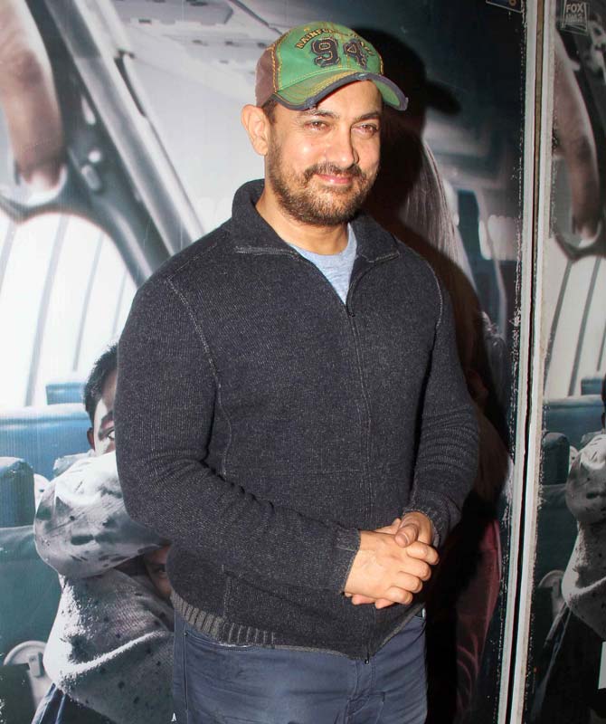 Aamir Khan arrives for the screening of Sonam Kapoor-starrer `Neerja` at a suburban theatre in Mumbai. Pics/Yogen Shah Aamir Khan arrives for the screening of Sonam Kapoor-starrer `Neerja` at a suburban theatre in Mumbai. Pics/Yogen Shah