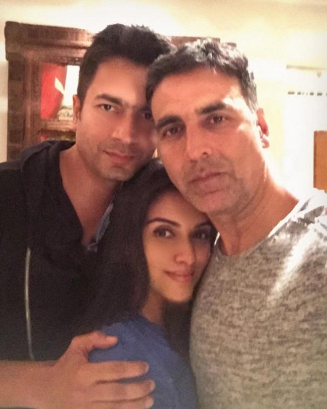 The first glimpse of Asin's daughter - Arin - was shared by none other than Akshay Kumar, who played cupid between Asin and Rahul. He also played the Best Man at their wedding. Not only this, but Akshay Kumar is also the godfather to their baby!