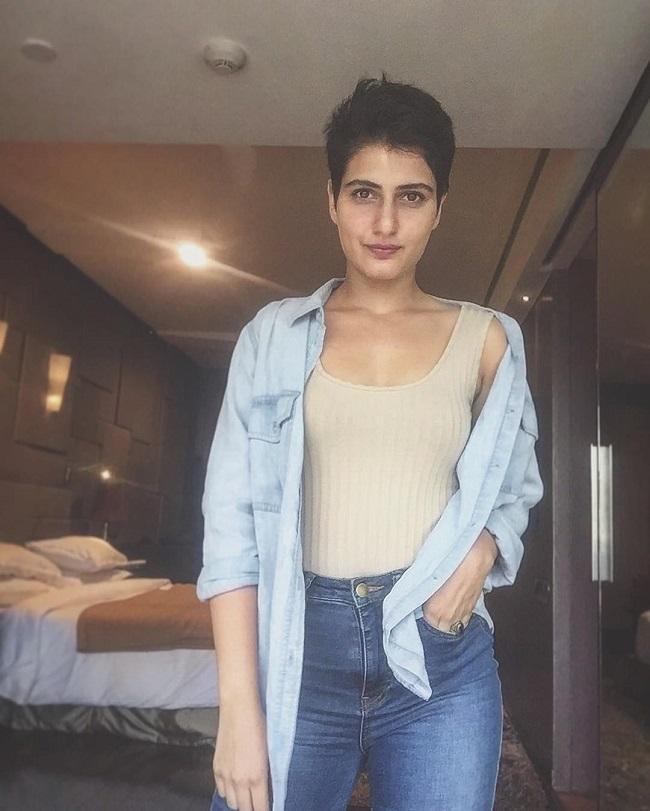 Fatima Sana Shaikh has garnered a huge fan base across the nation. She recently breached the 2.8 million followers mark on Instagram and is quite active on social media.