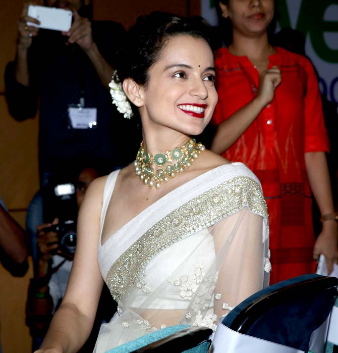 Kangana Ranaut looked elegant in her traditional attire.