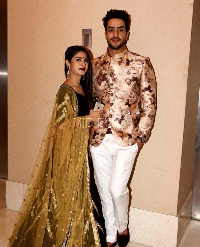 Aly Goni with girlfriend Krishna Mukherjee at Kishwer Merchantt and Suyyash Rai's wedding reception