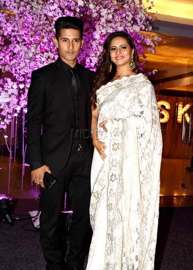 Ravi Dubey and Sargun Mehta at Kishwer Merchantt and Suyyash Rai's wedding reception