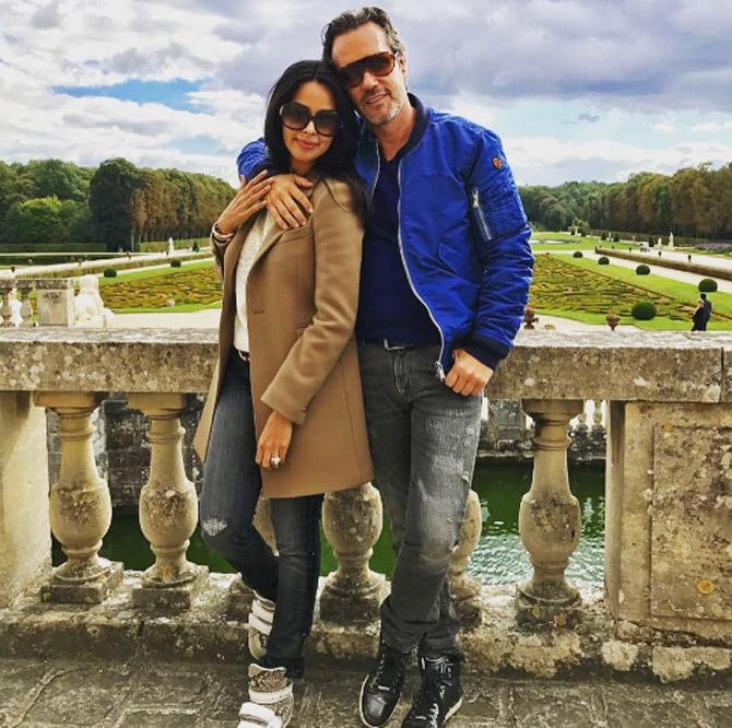 Talking about her love life, Mallika Sherawat dated Cyrille Auxenfans, a French businessman. However, the couple broke up a couple of years ago. Amid rumours of Sherawat getting hitched to Cyrille, she said, 'I am not married to Cyrille Auxenfans.'