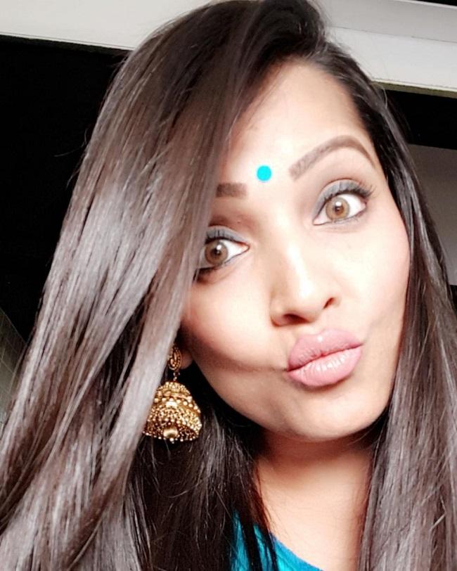 In April 2019, Meghna Naidu took the internet by surprise, when she announced that she had been married for two years. YES! The actress is no more single and secretly got married in 2017! Meghna took to Twitter to share the news, 'And here is the big news. For all those who knew about our wedding, Thank you for respecting our privacy... And for all those who don't know or had a doubt here is some news !!! [sic]'
