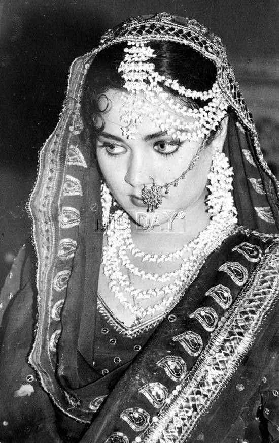 Mandakini had released two pop music albums, both of which failed to create any buzz.