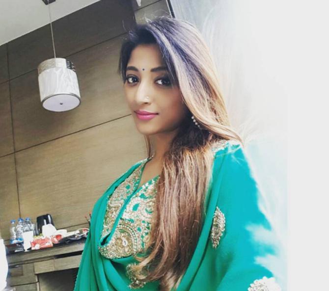 Paoli Dam aspired to be a pilot as a kid. But never in her dreams, did Paoli thought of becoming an actor. She is also a trained classical dancer.