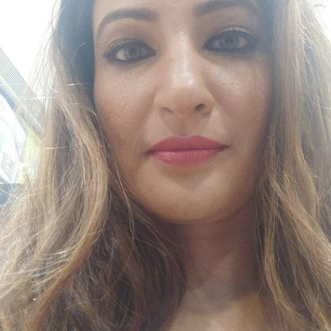 After Jassi Jaissi Koi Nahin, Rakshanda Khan was seen in many popular daily soaps such as Kyunki Saas Bhi Kabhi Bahu Thi, Kasautii Zindagii Kay, Kasamh Se, Naaginn, Kitani Mohabbat Hai, Jhilmil Sitaaron Ka Aangan Hoga, Bade Achhe Lagte Hain and Naagin 3.