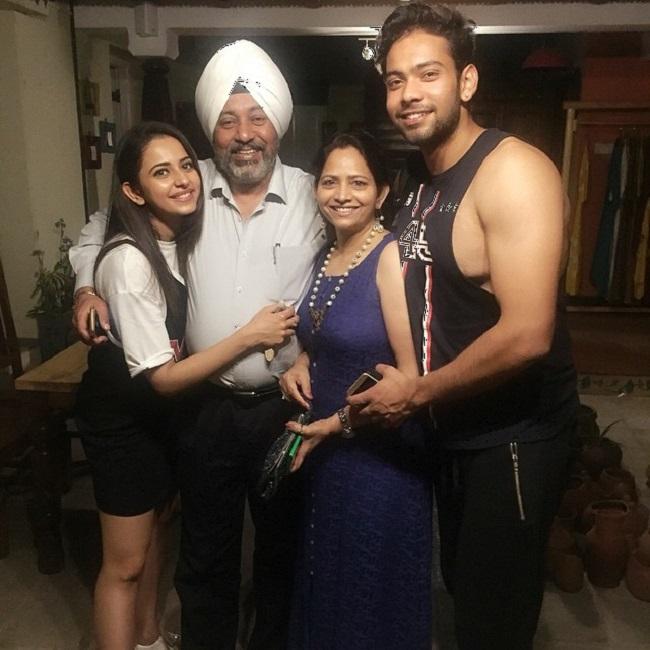 Rakul Preet Singh was born in a Punjabi family in New Delhi on October 10, 1990. She studied in Army Public School and graduated from the University of Delhi. Very few know that Rakul is a golf player and played at the national level too. (All photos/Rakul Preet Singh's official Instagram account)
