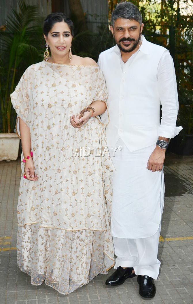Muffazar Lakdawala with his wife Priyanka Kaul at  Zaheer Khan and Sagarika Ghatge's mehendi ceremony