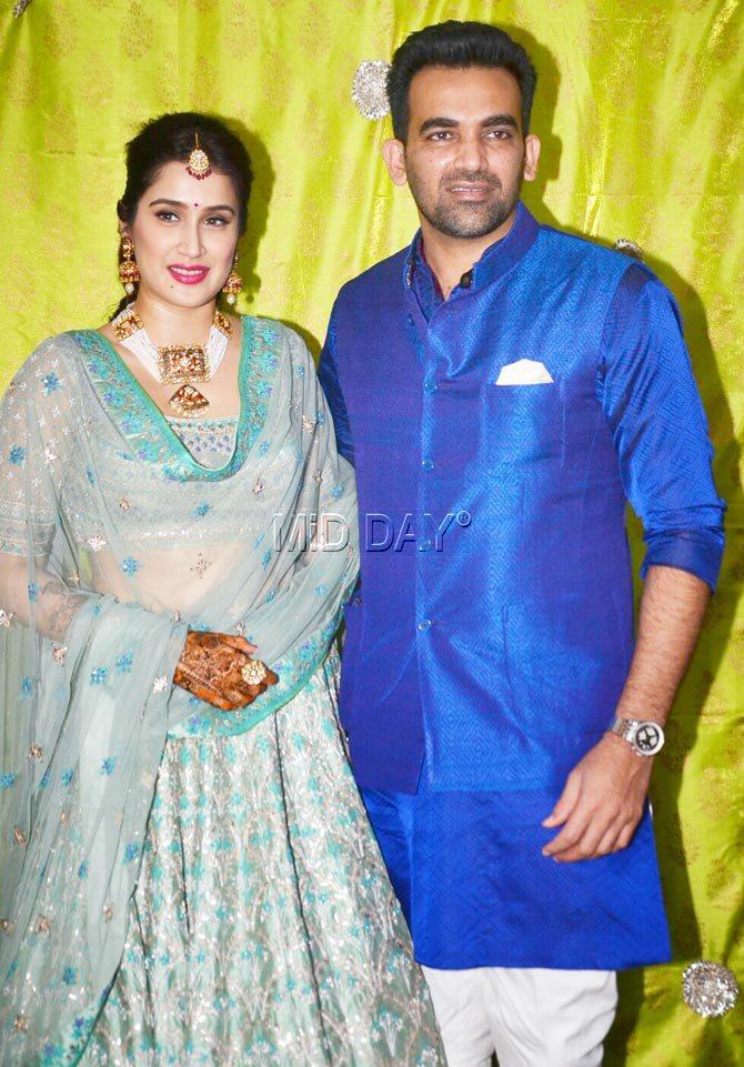 Zaheer Khan and Sagarika Ghatge at their mehendi ceremony Zaheer Khan and Sagarika Ghatge at their mehendi ceremony