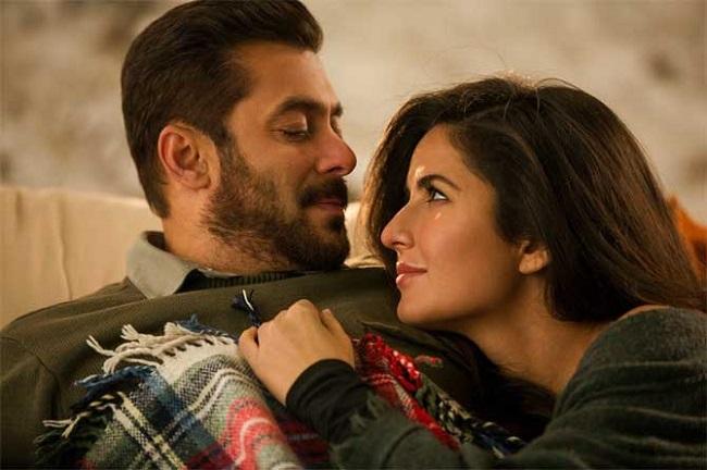 Katrina Kaif: She may have debuted in `Boom`, but the film tanked badly. It was only after she was launched in Maine Pyaar Kyun Kiya by Salman Khan that she rose to prominence. Salman and Katrina were also rumoured to be dating, but currently, the actress enjoys the status of being one of the most highly paid actresses in Bollywood.