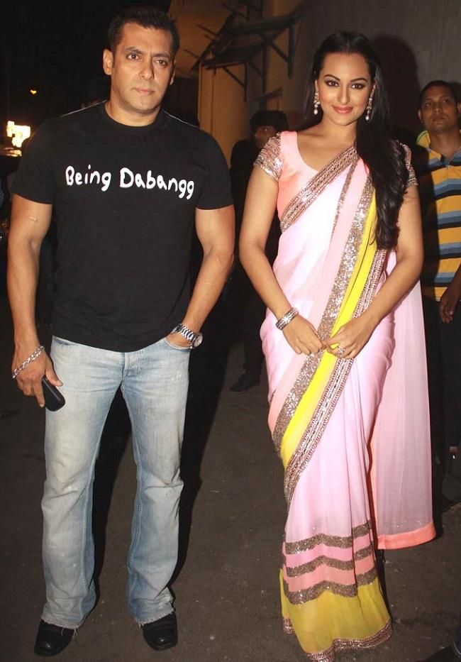 Sonakshi Sinha: Salman Khan launched veteran actor Shatrughan Sinha`s daughter Sonakshi Sinha in Dabangg in 2010. Ever since there has been no looking back for Sonakshi, as she is one of the topmost actresses in Bollywood.