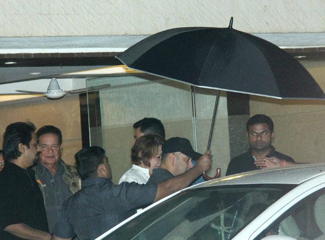 Salman Khan seen exiting with his family